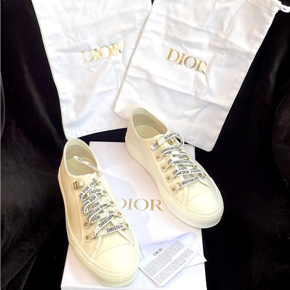 WOMENS CHRISTIAN DIOR DESIGNER CANVAS SNEAKERS - 9.5 - BRAND NEW IN BOX ! - Picture 2 of 10